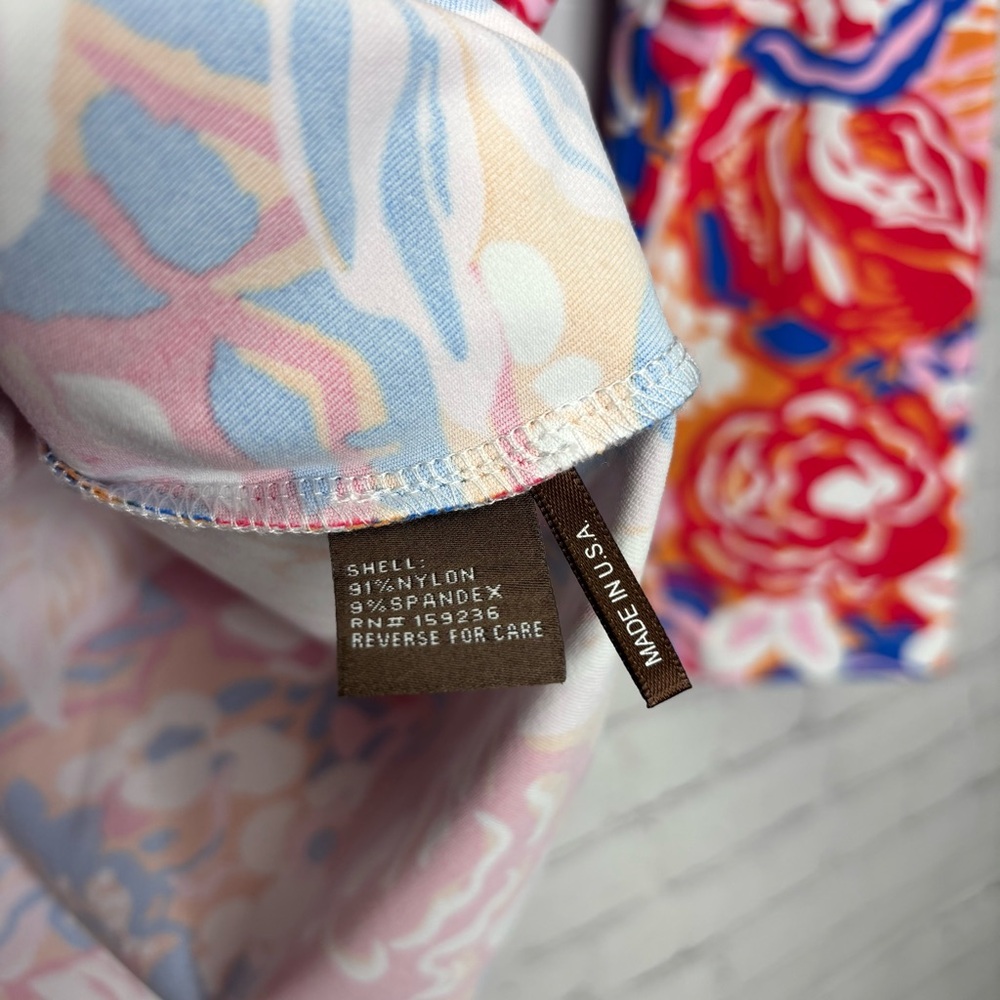 J. MCLAUGHLIN Top Signature Catalina Cloth Floral Signature Tee - Picture 3 of 5